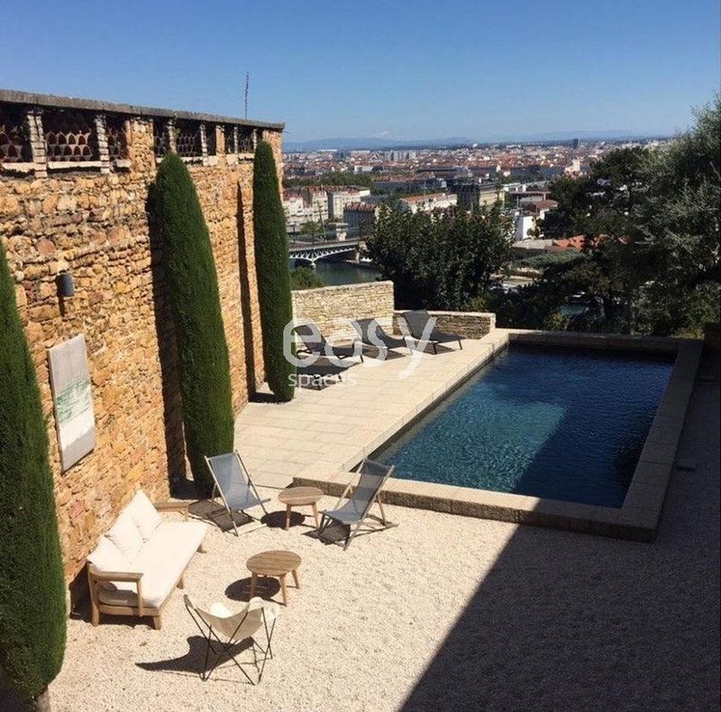 lieu pour cocktail avec piscine à lyon